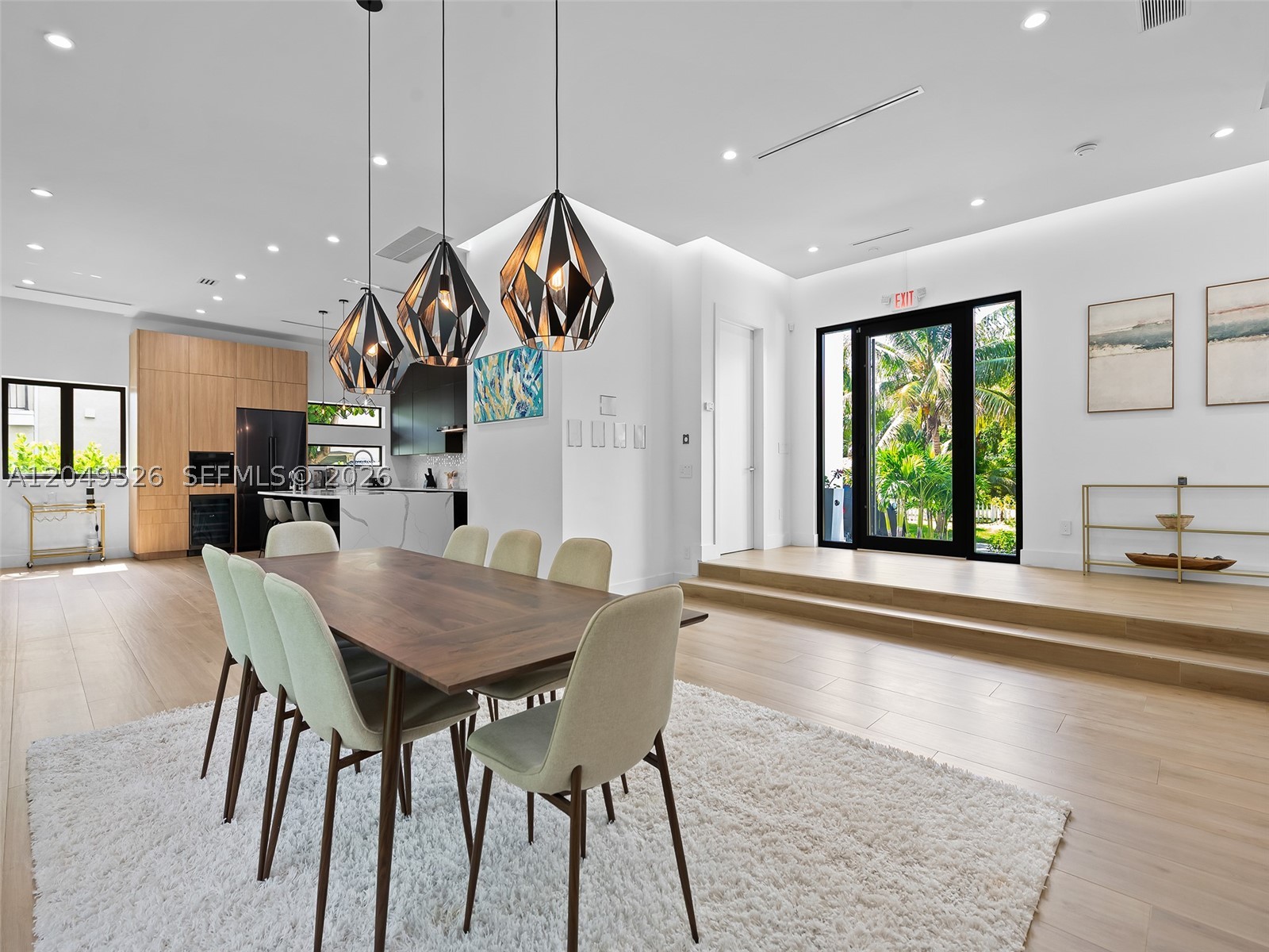 638 Lakeside Harbor