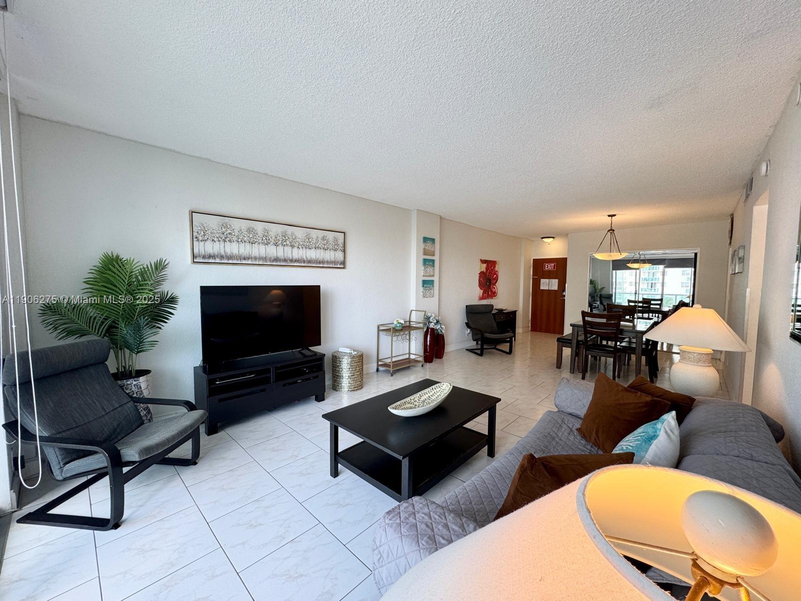 TIDES ON HOLLYWOOD BEACH - Residential