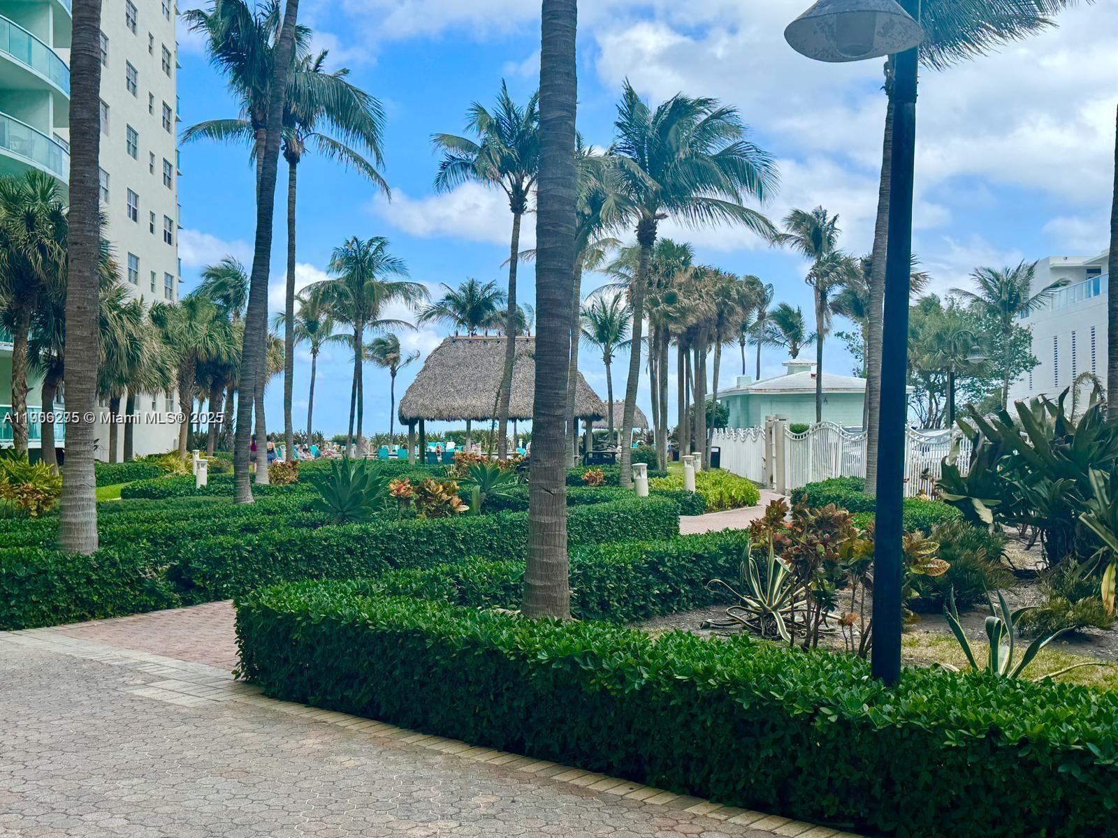 TIDES ON HOLLYWOOD BEACH - Residential