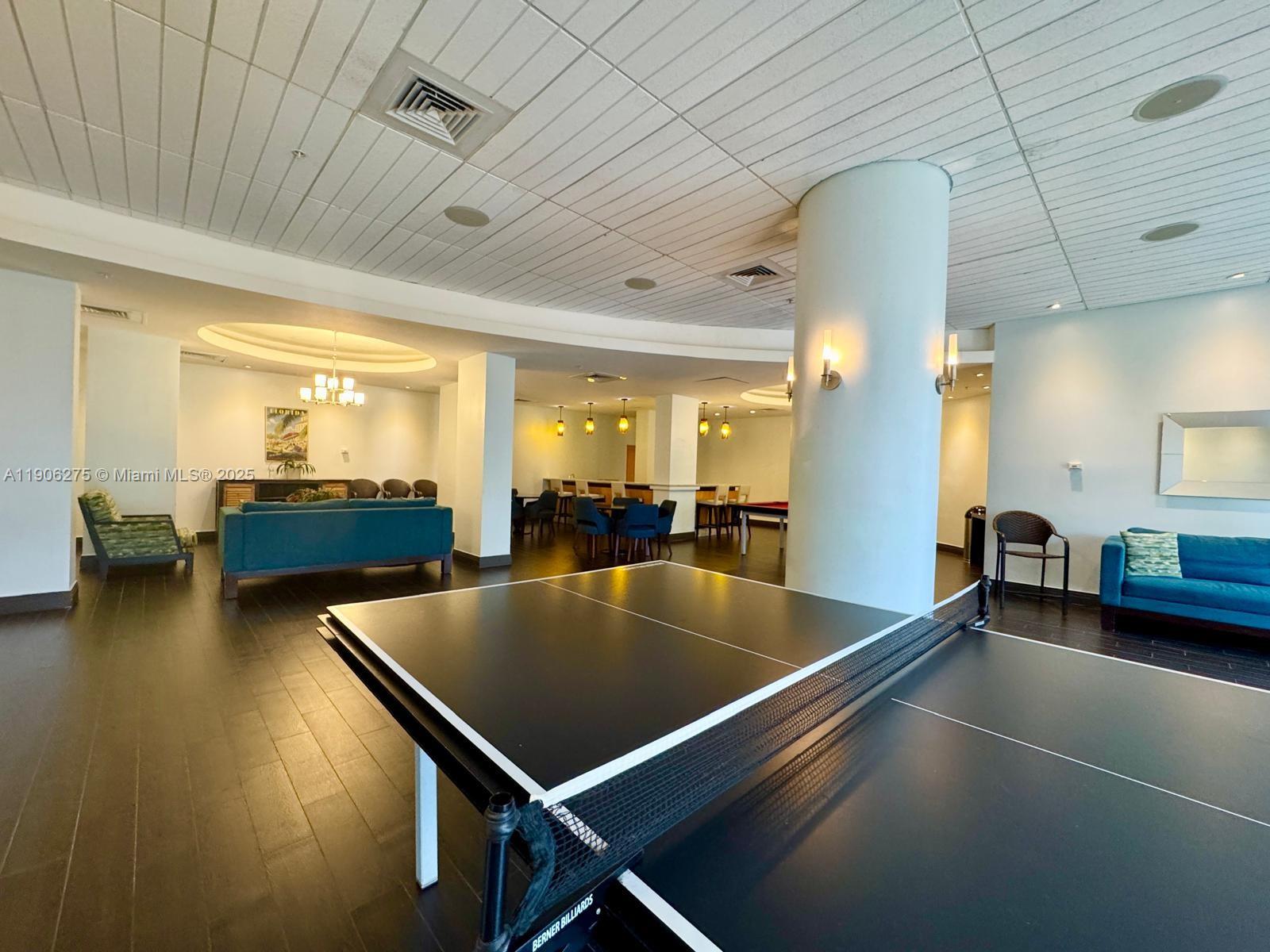 TIDES ON HOLLYWOOD BEACH - Residential