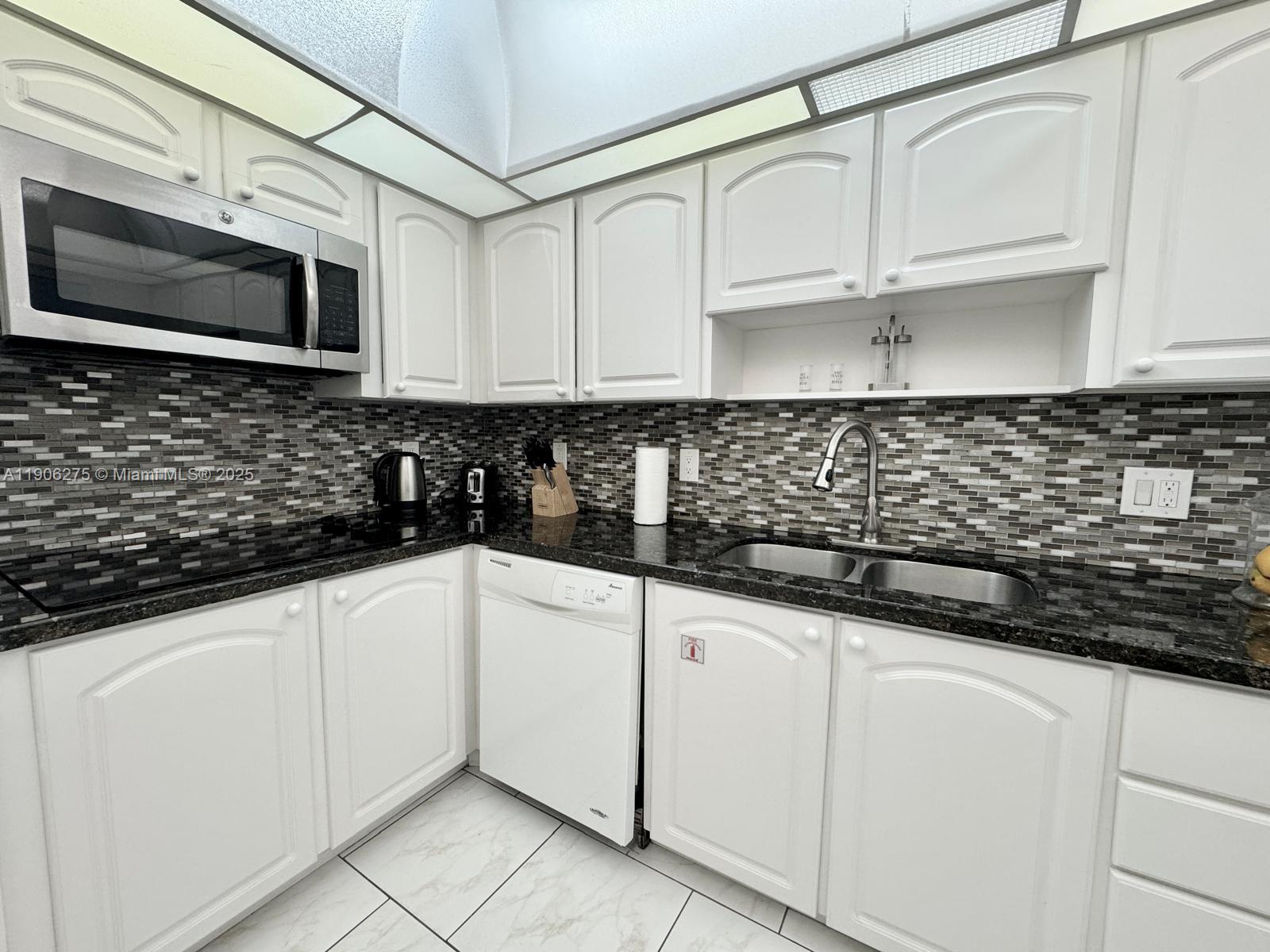 TIDES ON HOLLYWOOD BEACH - Residential