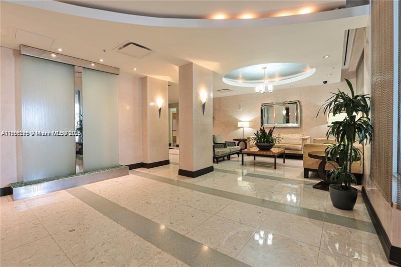 TIDES ON HOLLYWOOD BEACH - Residential