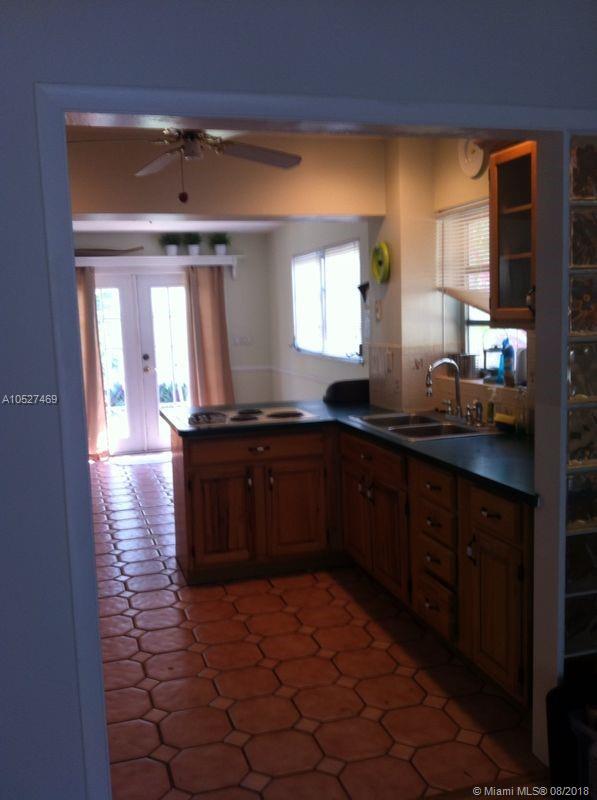 NEW UTOPIA - Residential Lease