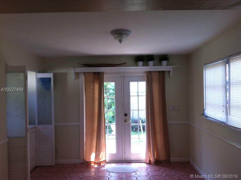 NEW UTOPIA - Residential Lease