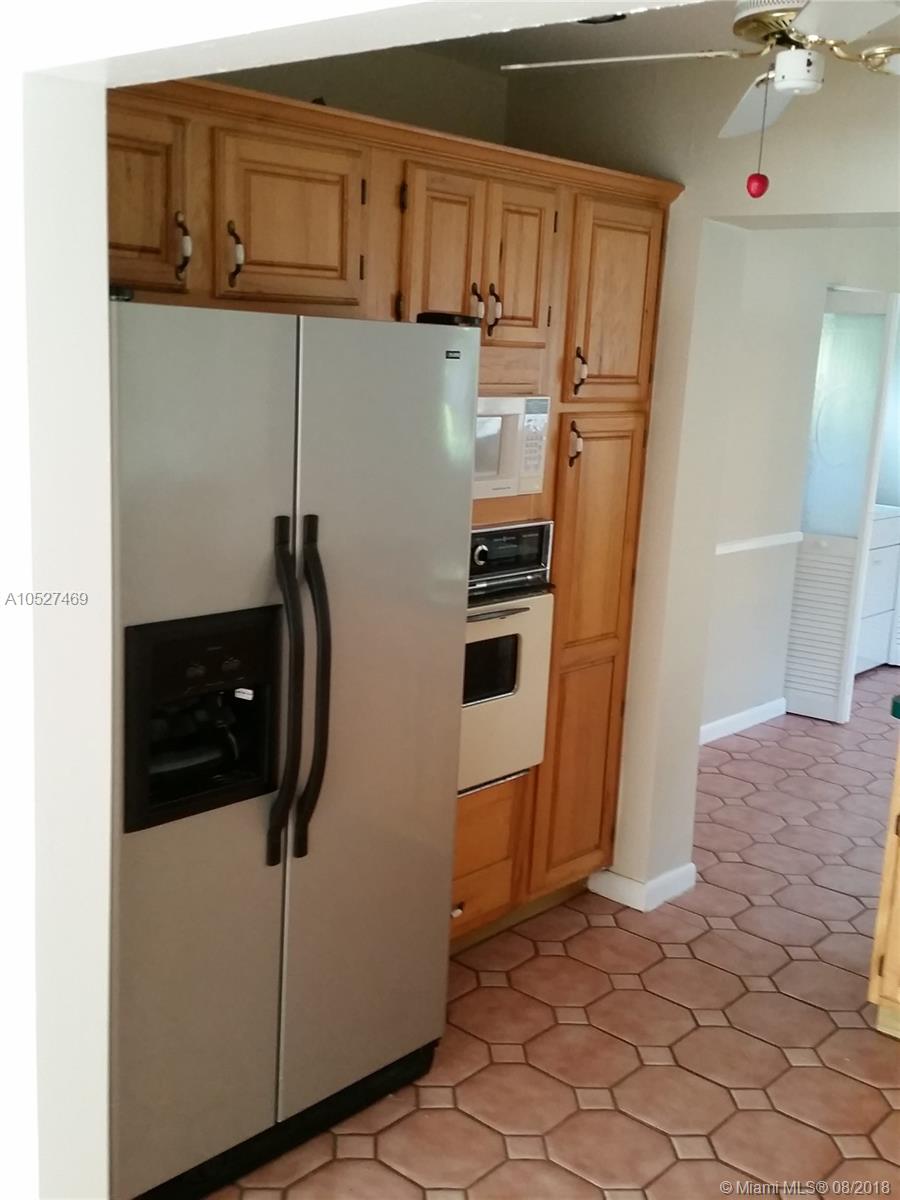 NEW UTOPIA - Residential Lease