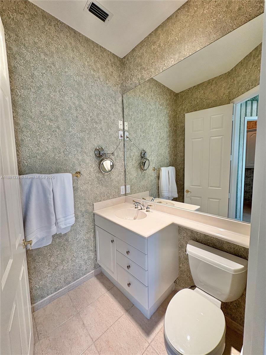 PEMBROKE ISLES III - Residential Lease