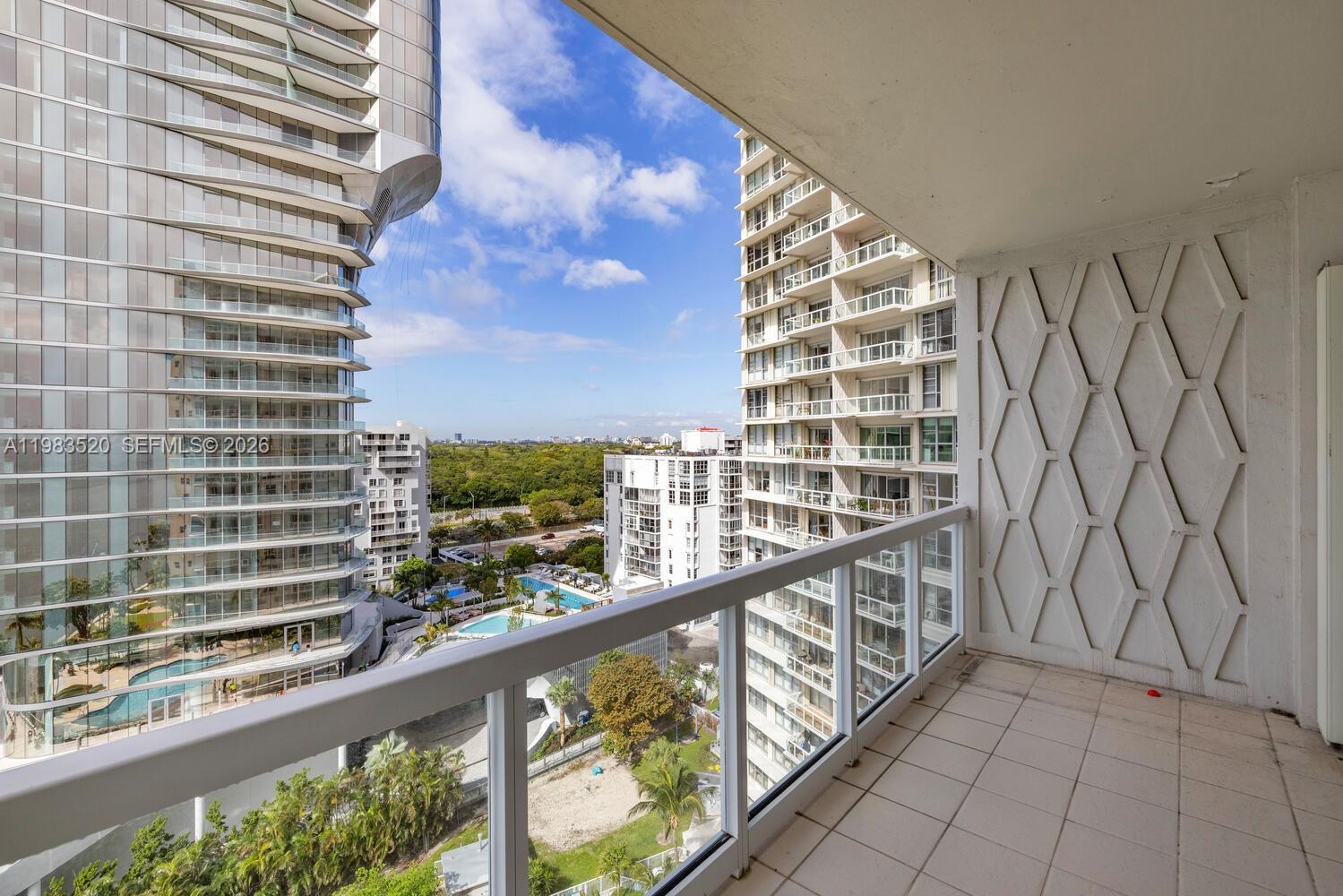 BRICKELL TOWNHOUSE CONDO - Residential
