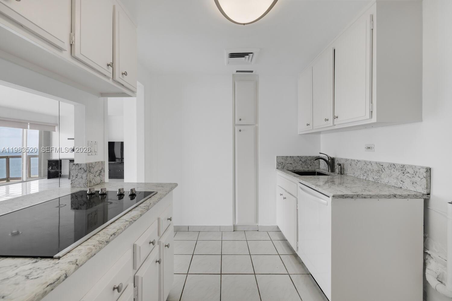 BRICKELL TOWNHOUSE CONDO - Residential
