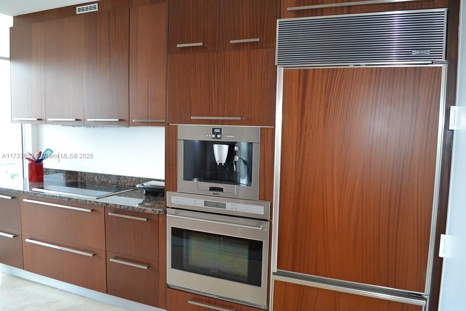 TDR TOWER II CONDO - Residential