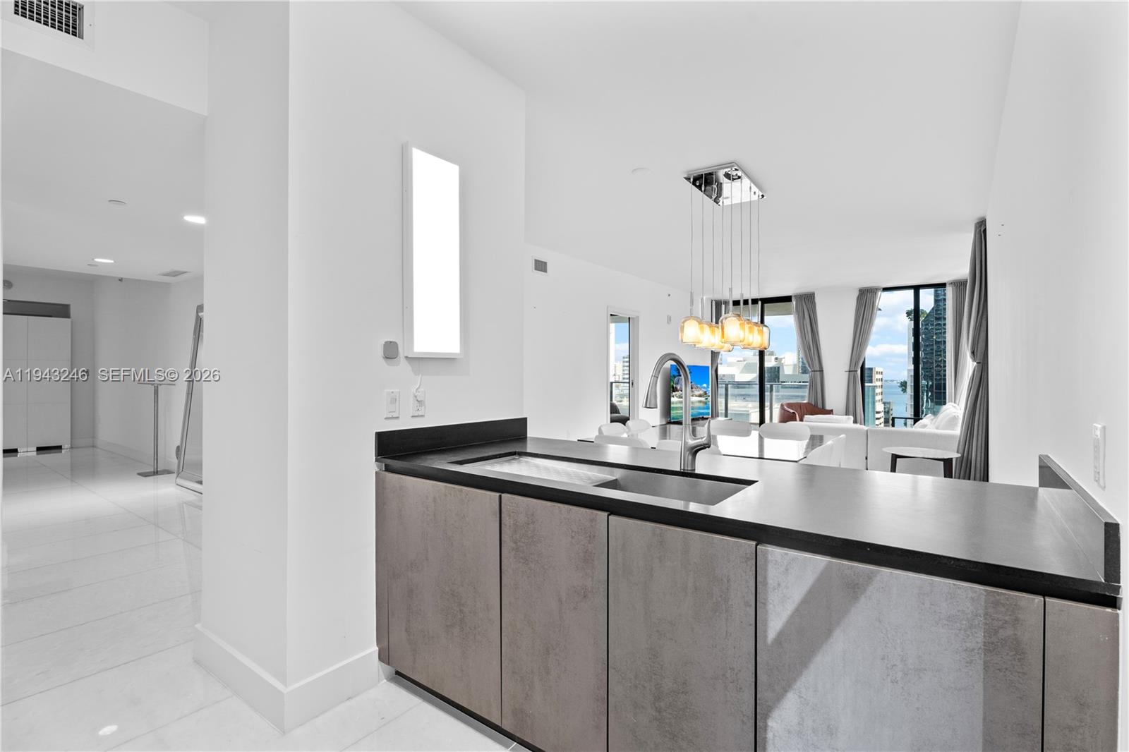 1010 BRICKELL CONDO - Residential Lease