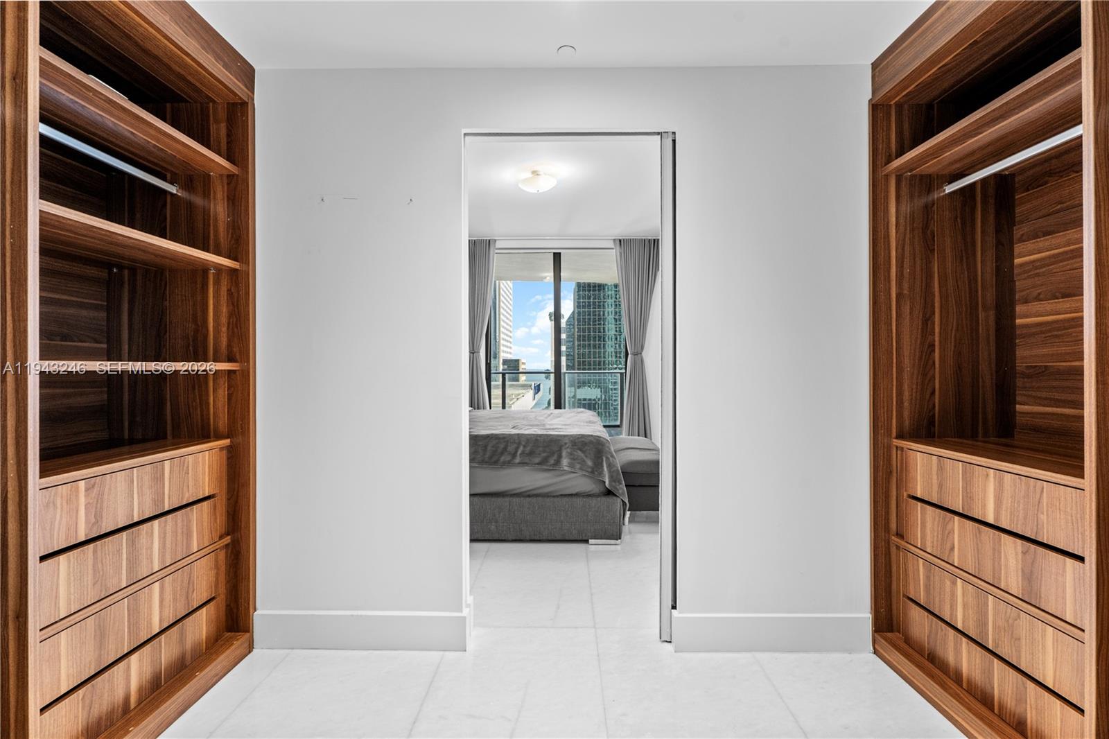 1010 BRICKELL CONDO - Residential Lease