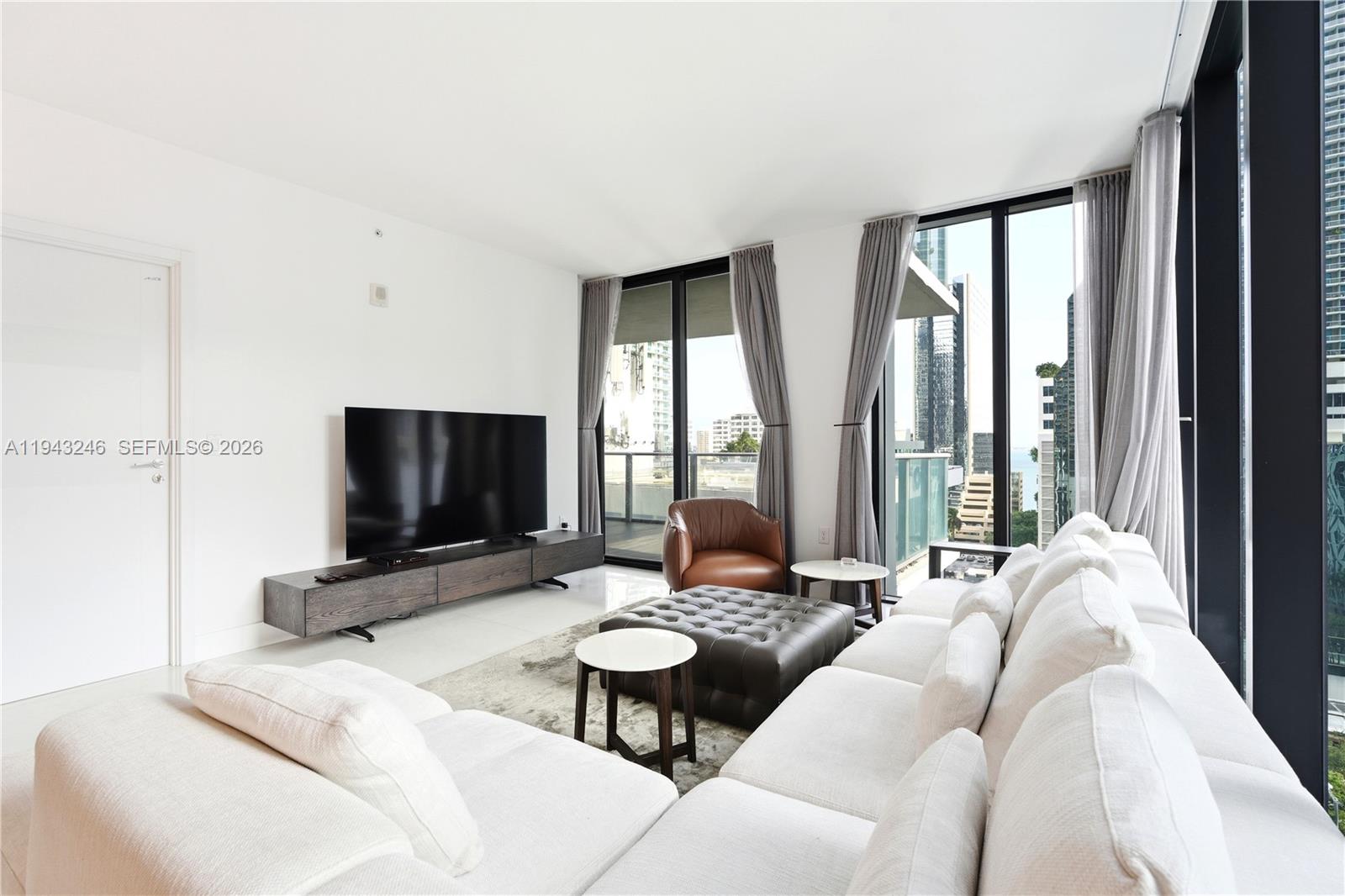1010 BRICKELL CONDO - Residential Lease