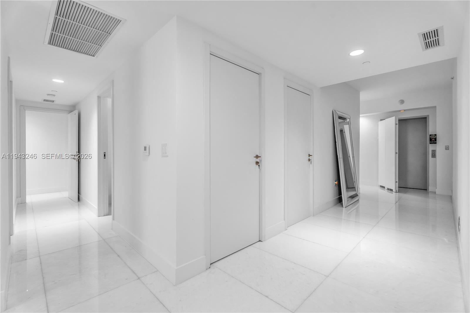 1010 BRICKELL CONDO - Residential Lease