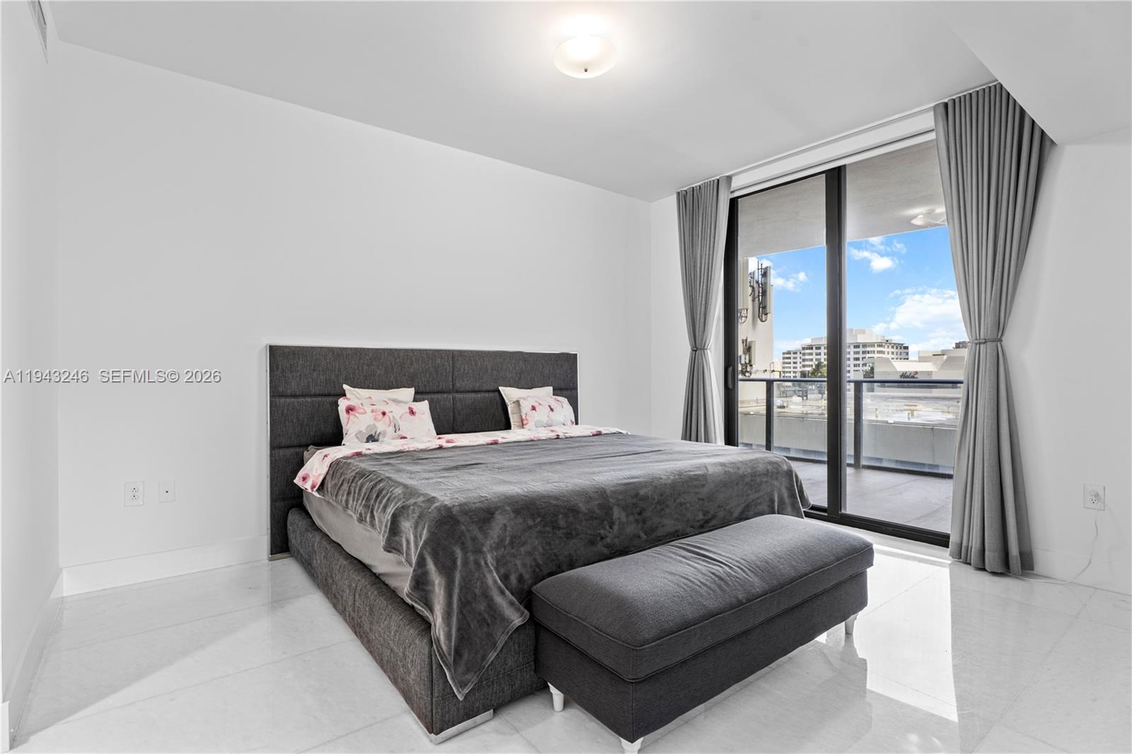 1010 BRICKELL CONDO - Residential Lease