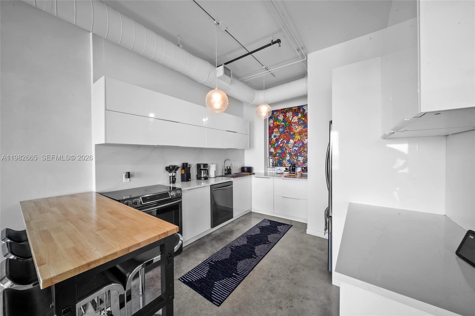 NEO CONDO - Residential Lease