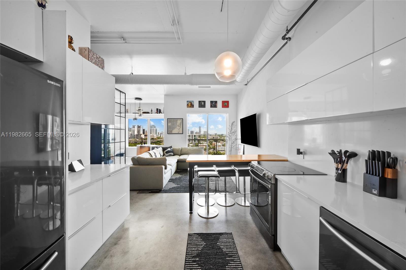 NEO CONDO - Residential Lease