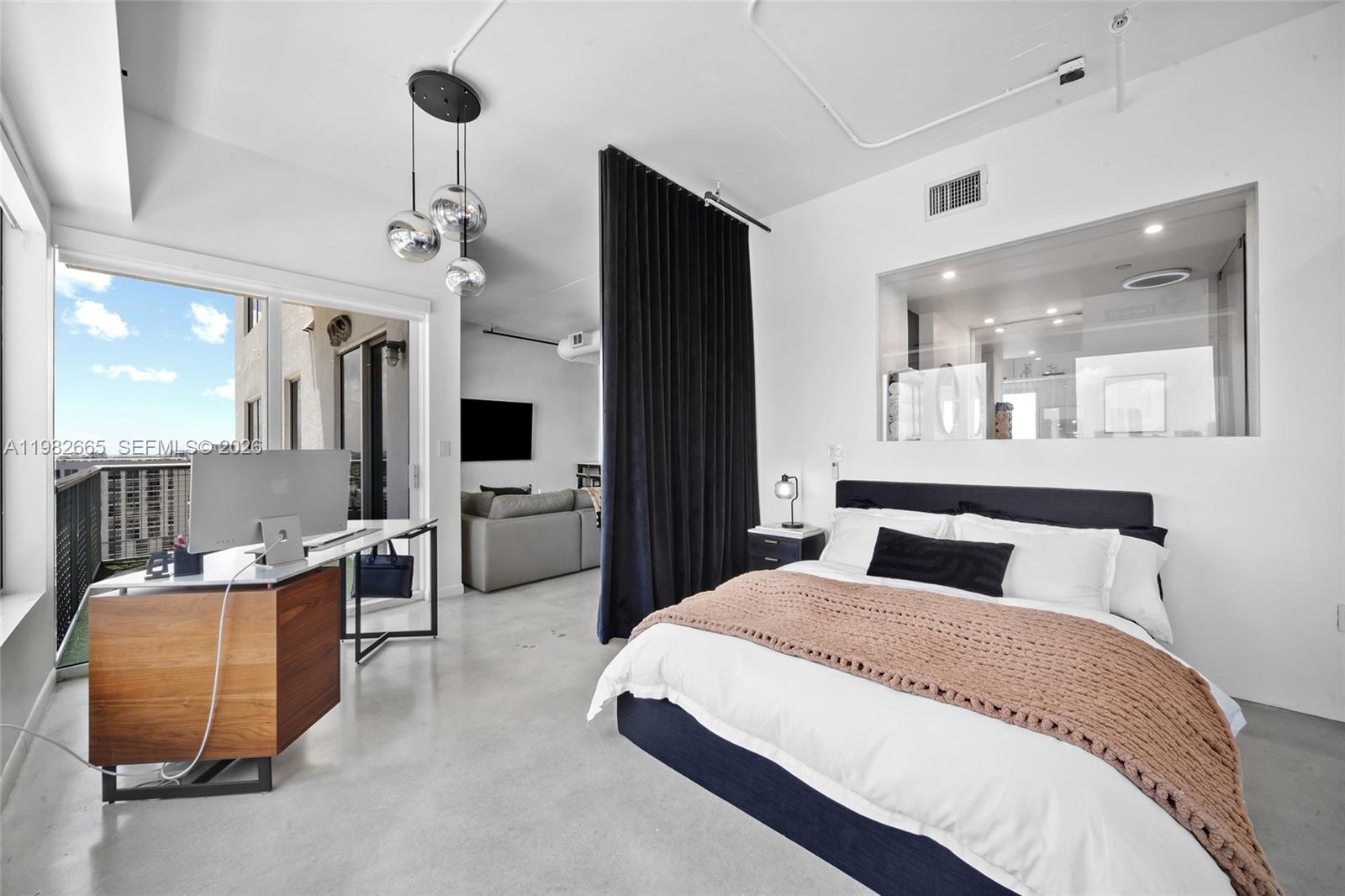 NEO CONDO - Residential Lease