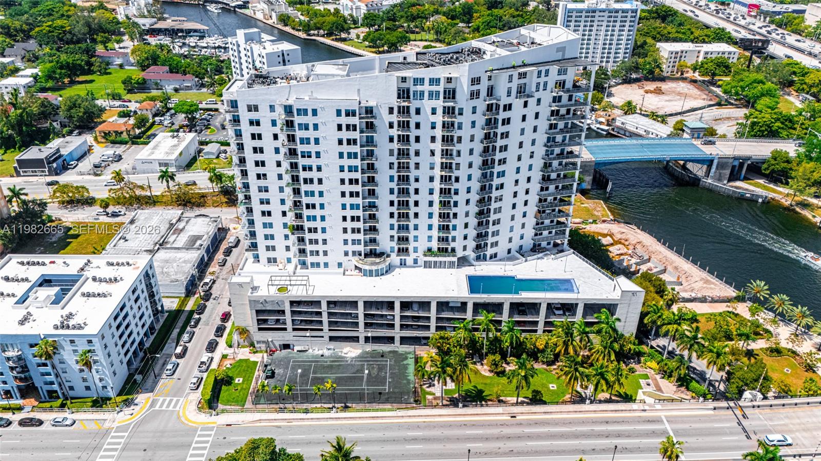 NEO CONDO - Residential Lease