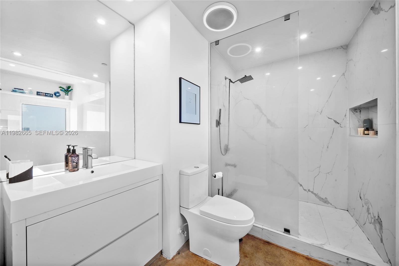 NEO CONDO - Residential Lease