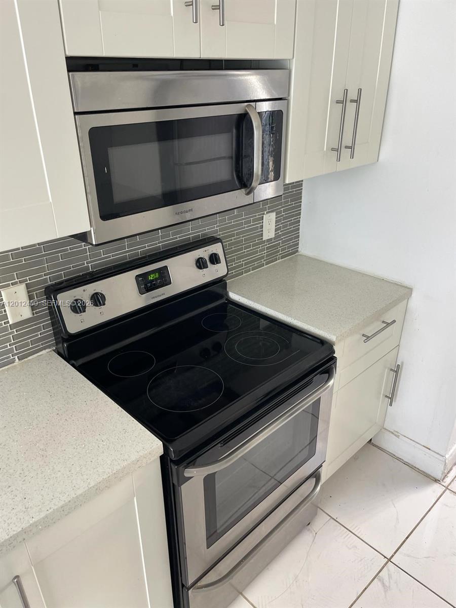 SUMMERBREEZE CONDO - Residential