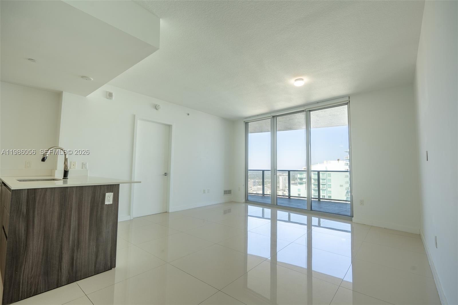 ARIA ON THE BAY CONDO - Residential