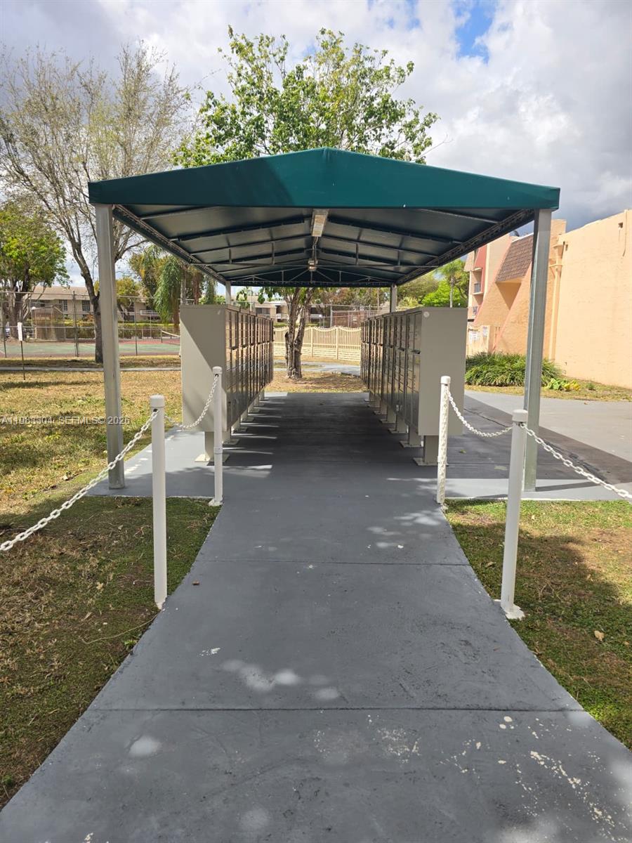 RAMBLEWOOD CONDO A - Residential Lease