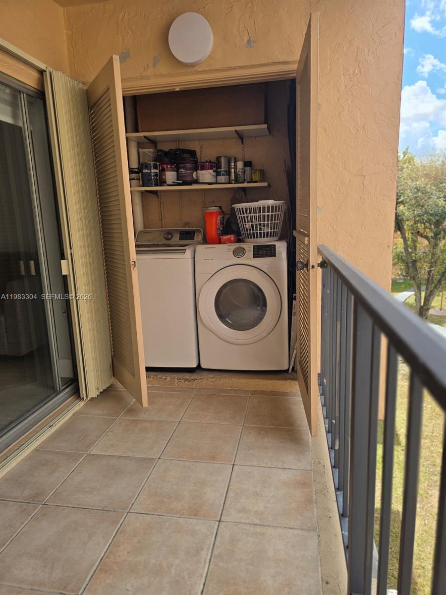 RAMBLEWOOD CONDO A - Residential Lease