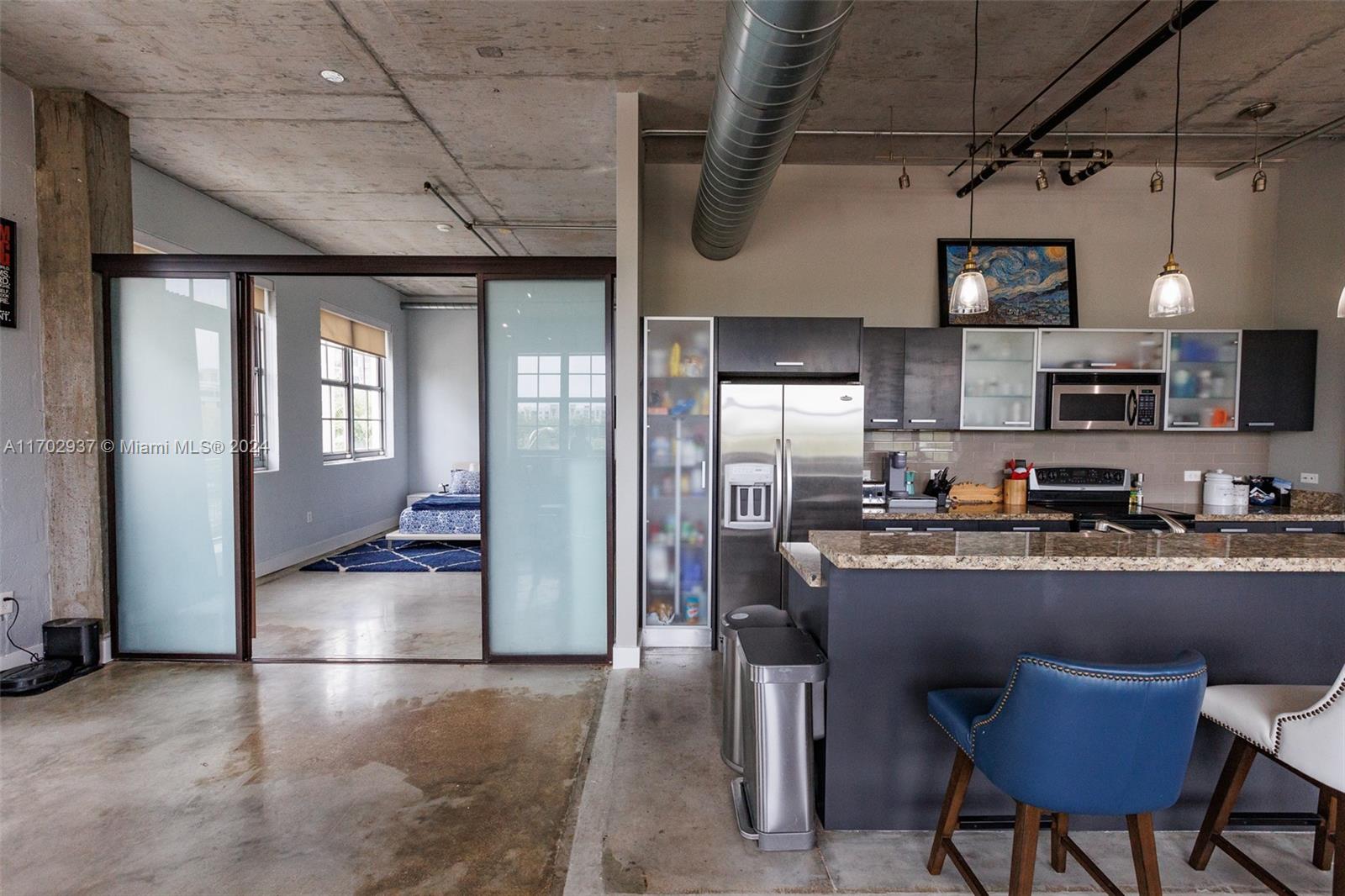 435 N Andrews Ave 301