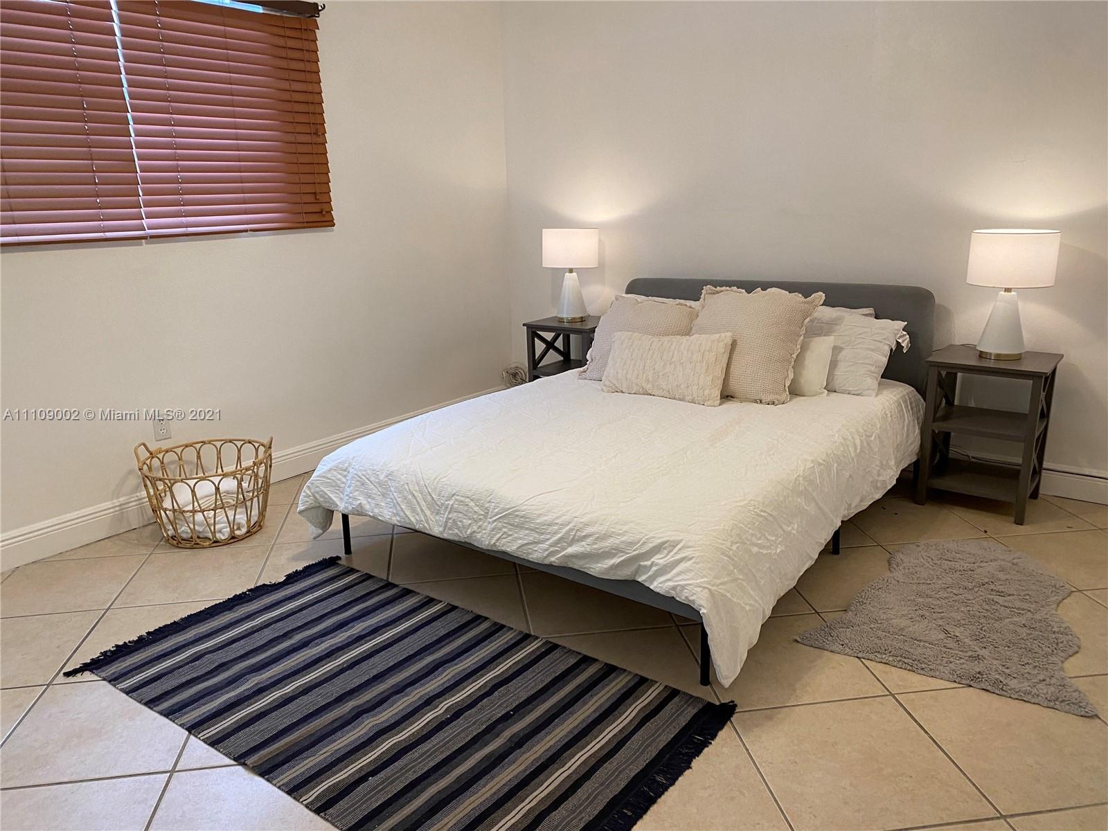 CORAL WAY PARK SEC C - Residential Lease