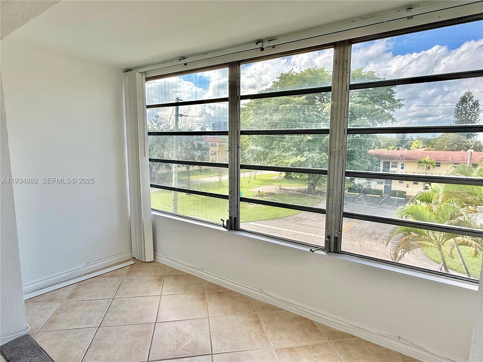 20201 NE 29th Ct D334