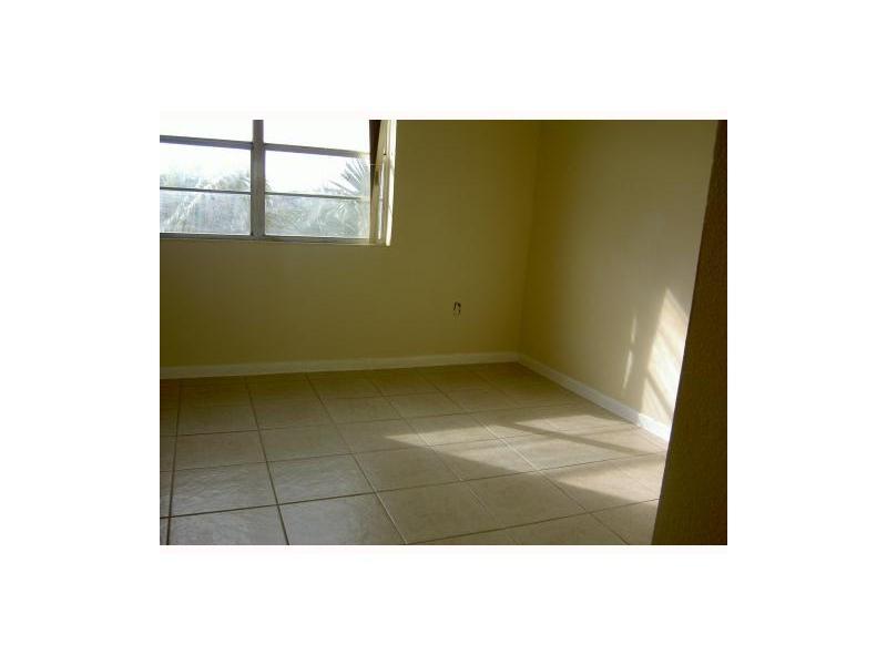 THE BERKELEY CONDO - Residential Lease