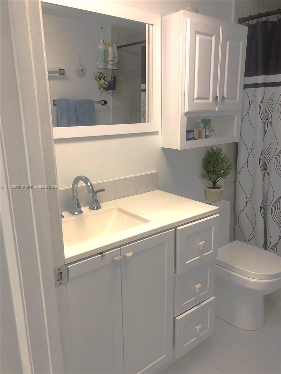 BAHAMA VILLAGE CONDO - Residential