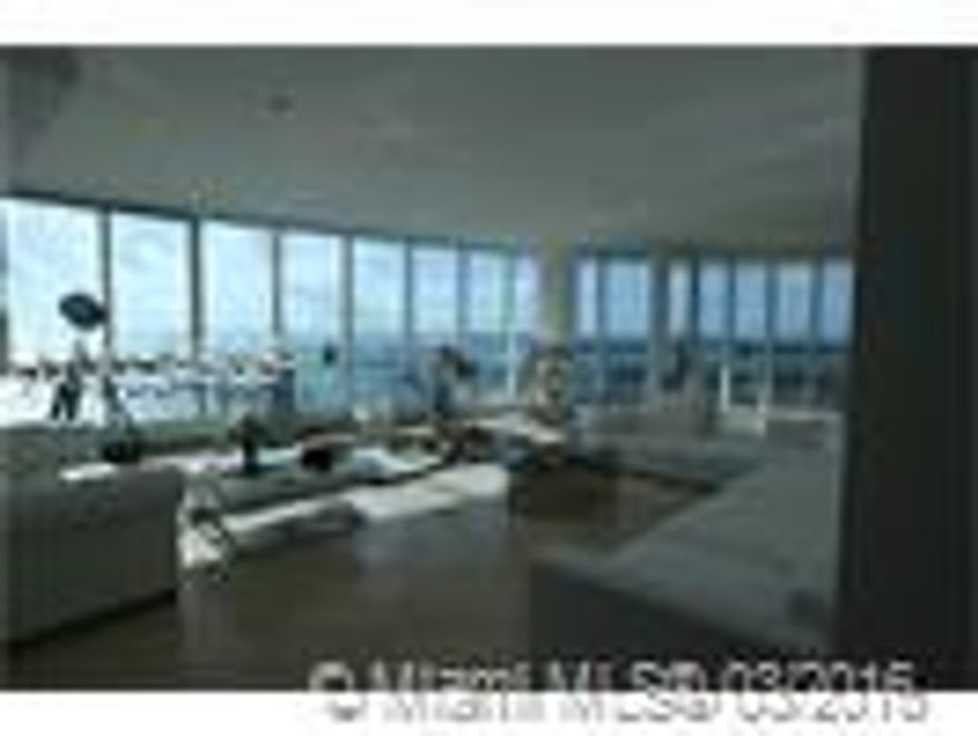 PRICE DROP!! PRICED TO SELL FAST. Rare 3 bedroom unit, one of the biggest available in the building. High floor, priced to sell fast, below $ 3,000/sqft