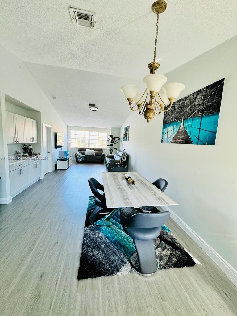 LA HACIENDA COUNTRY CLUB - Residential Lease