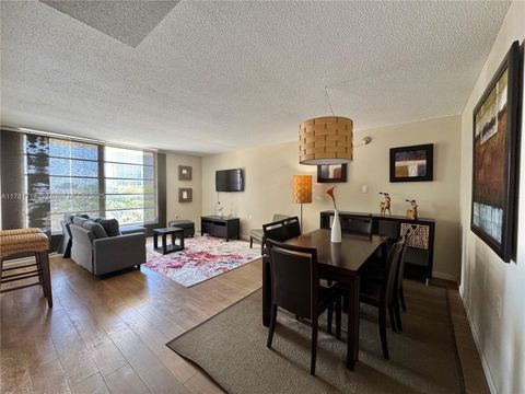 1750 NE 115th St 405 Miami FL 33181