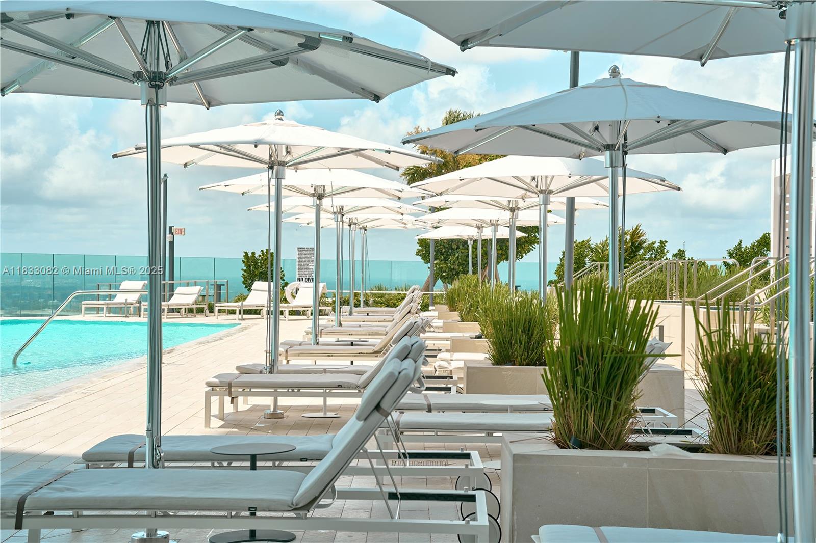 ASTON MARTIN RESIDENCES - Residential