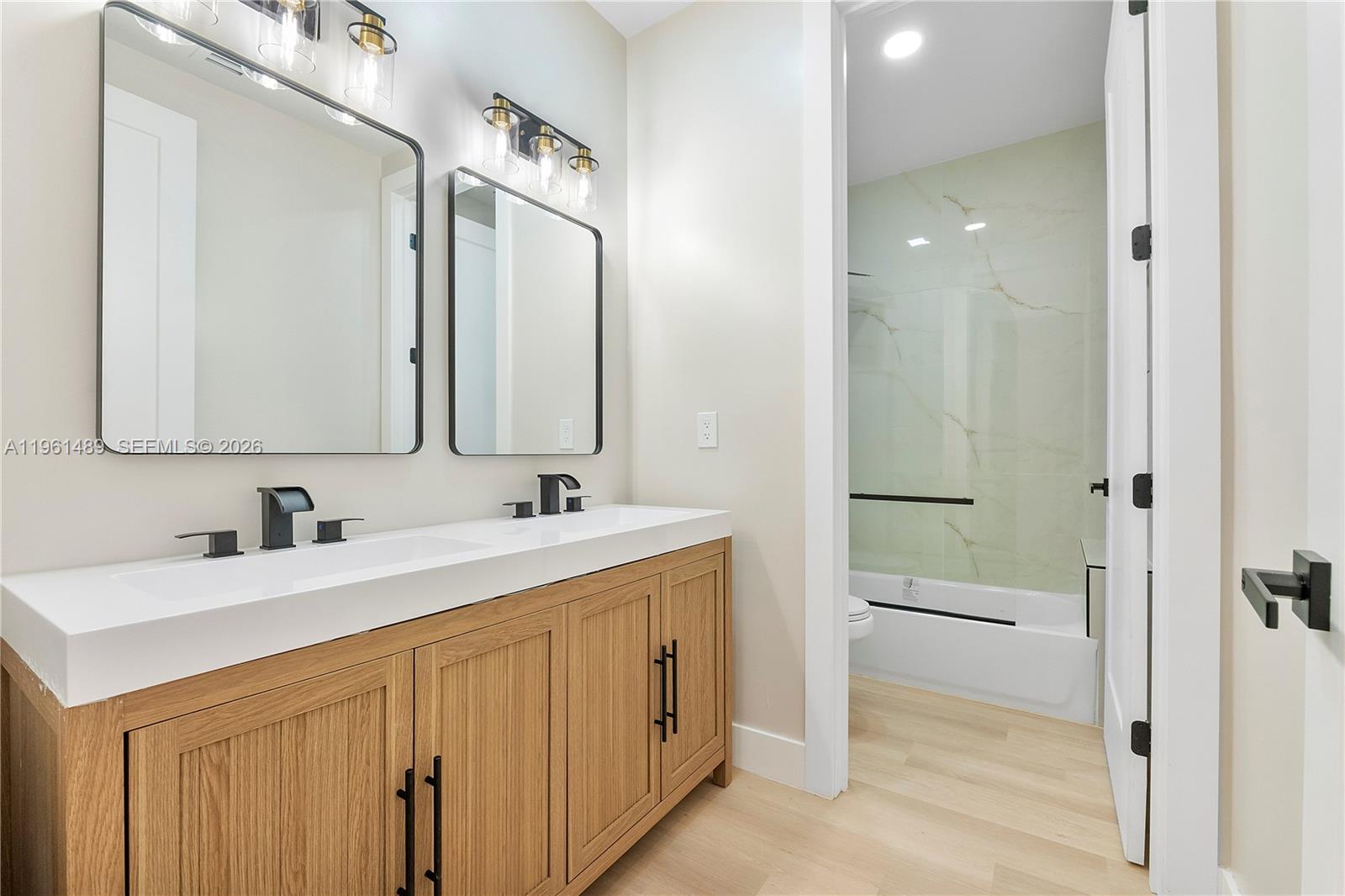 Croissant Park - Residential