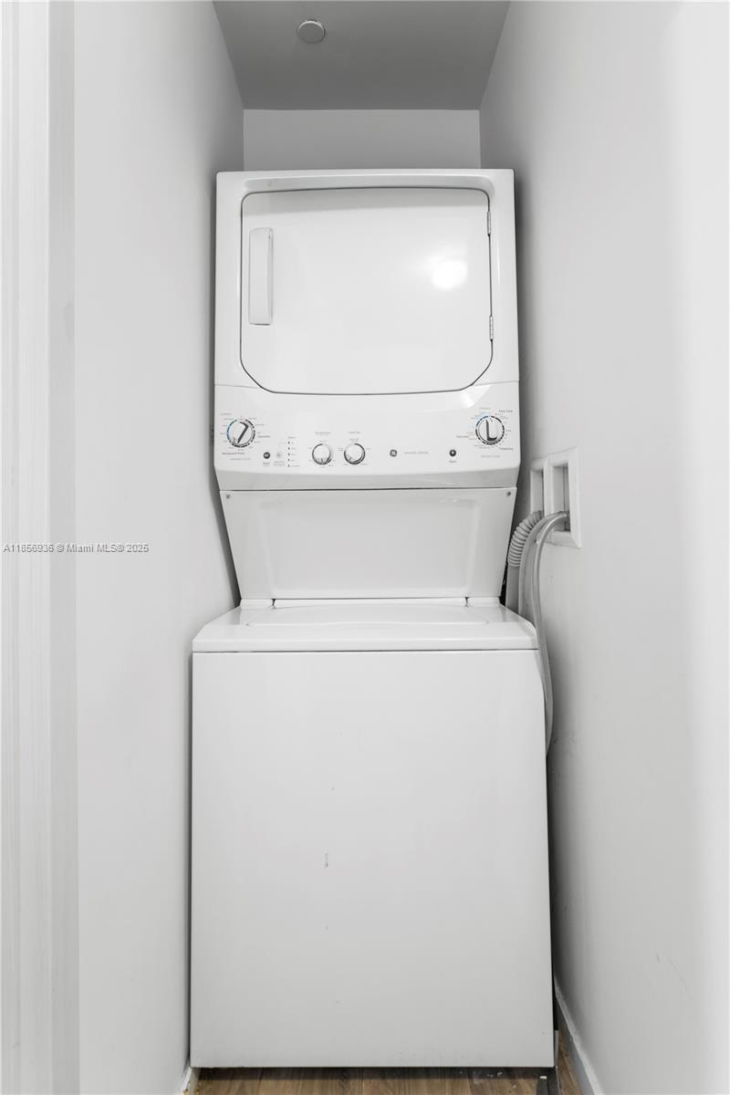 801 SMA RESIDENCES CONDO - Residential Lease