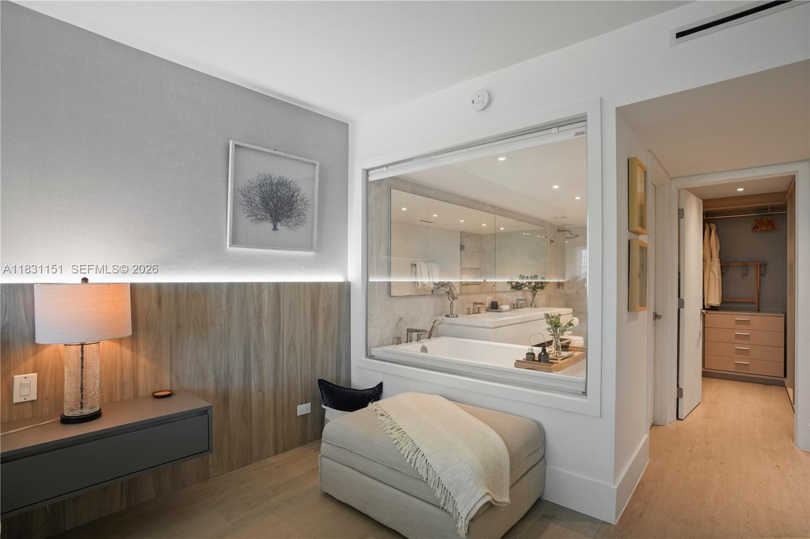 RONEY PALACE CONDO - Residential