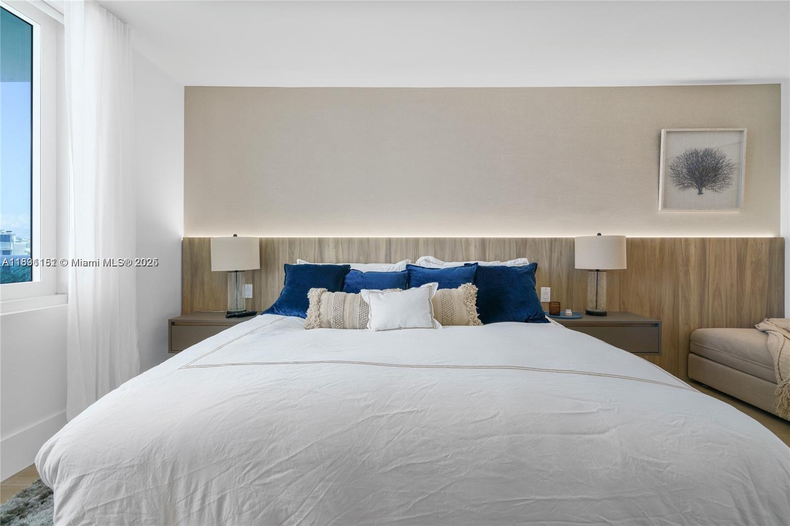 RONEY PALACE CONDO - Residential