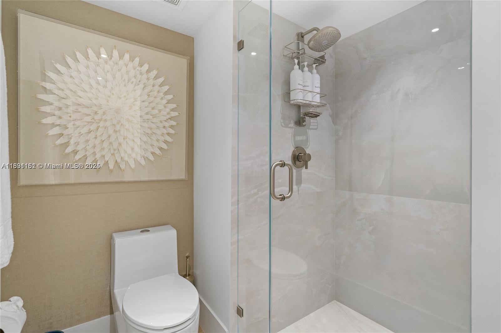 RONEY PALACE CONDO - Residential