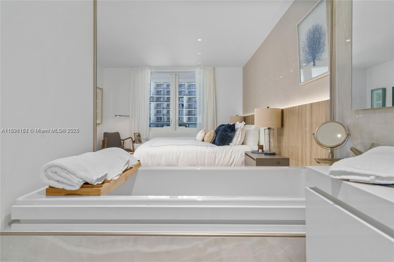 RONEY PALACE CONDO - Residential