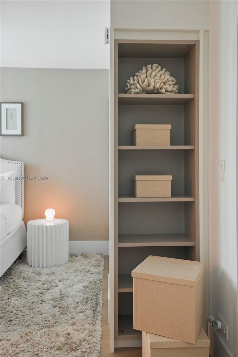 RONEY PALACE CONDO - Residential