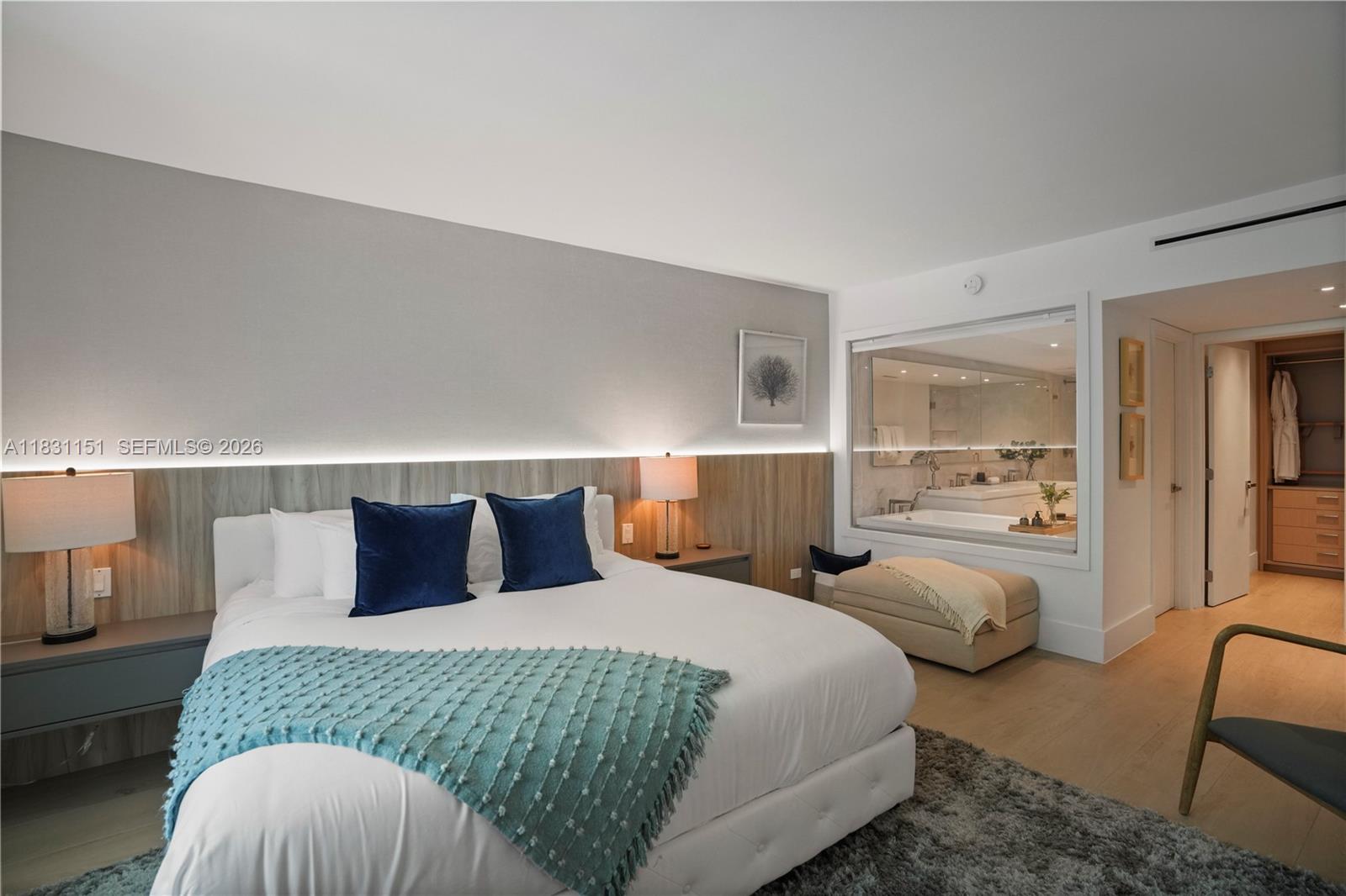 RONEY PALACE CONDO - Residential