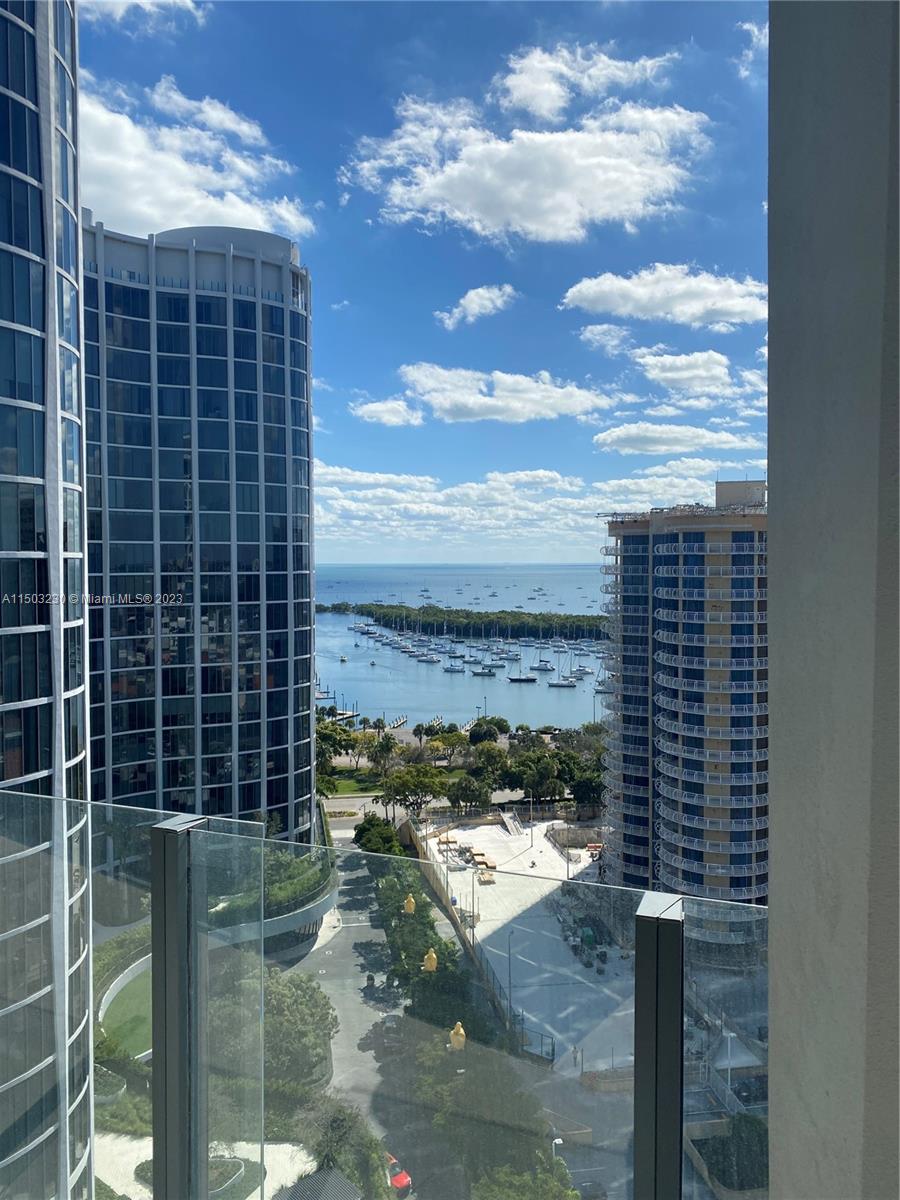 CLUB RESIDENCES AT PARK G - Residential