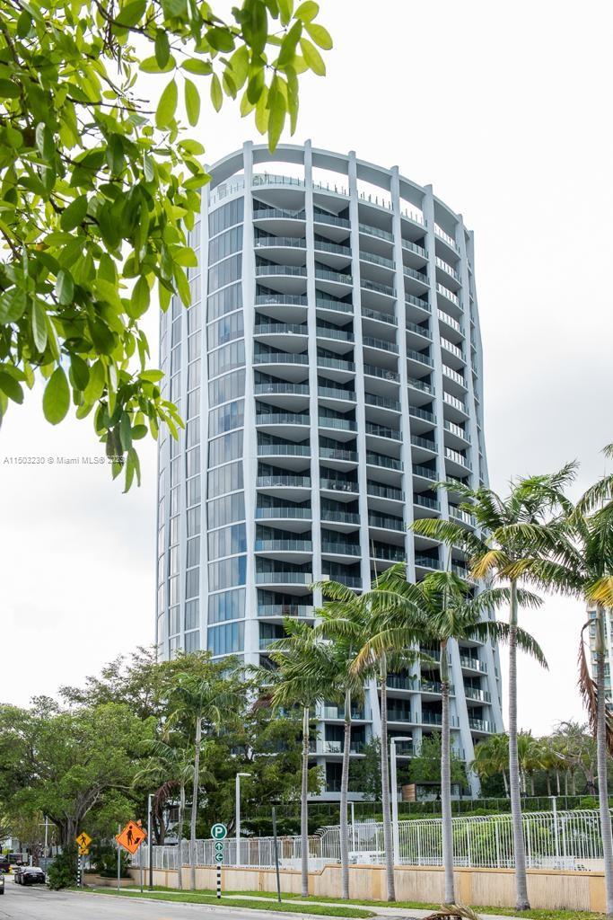 CLUB RESIDENCES AT PARK G - Residential