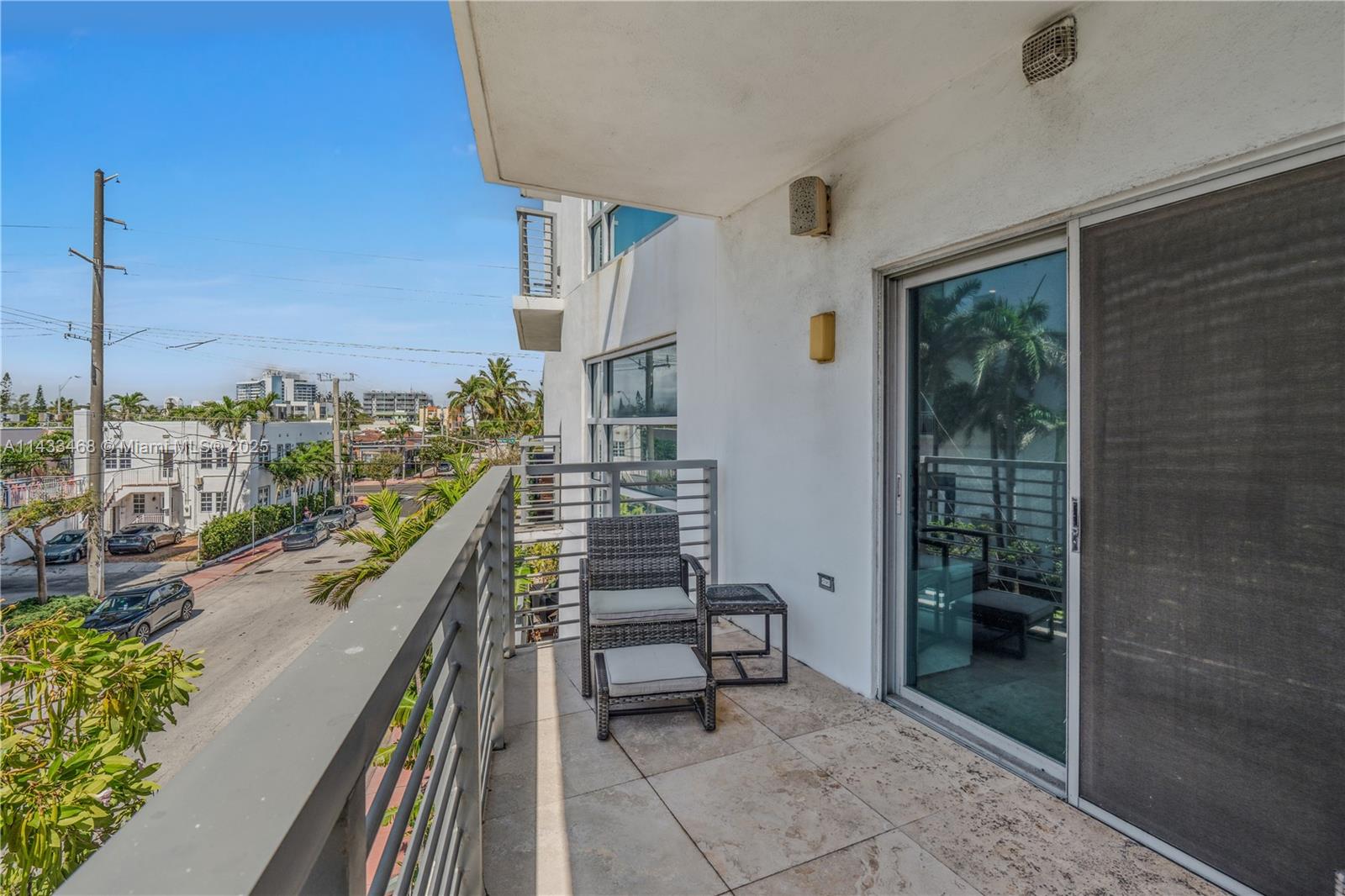 7700 Collins Ave 3