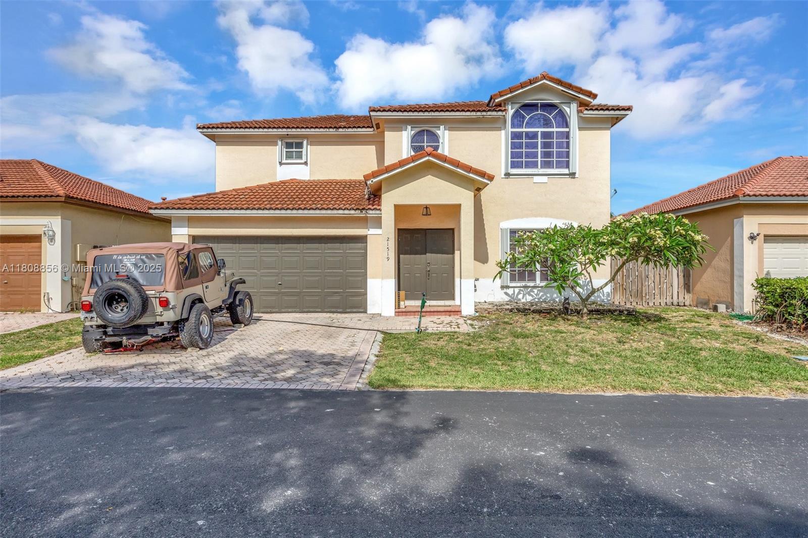 21519 Sw 90th Ave, Cutler Bay, Miami-Dade County, Florida - 4 Bedrooms  
3 Bathrooms - 