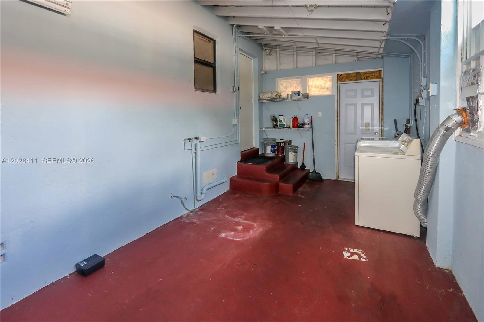 HOLLYWOOD - Residential