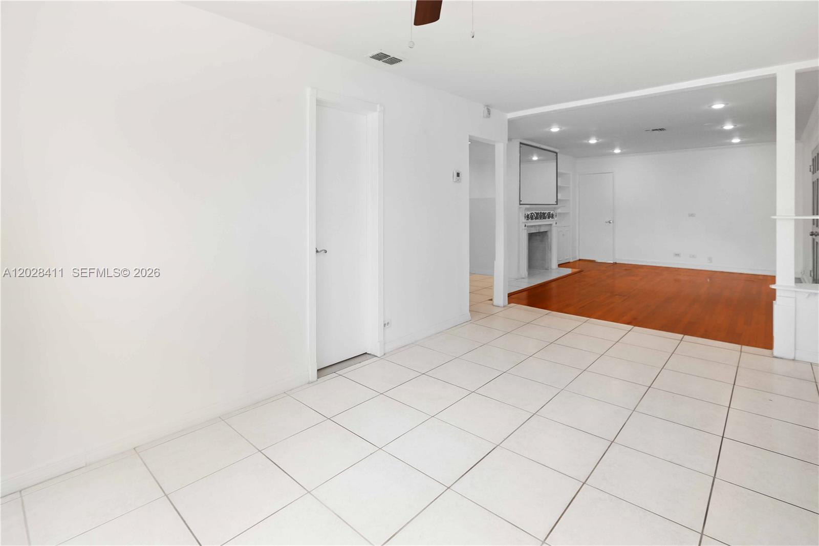 HOLLYWOOD - Residential